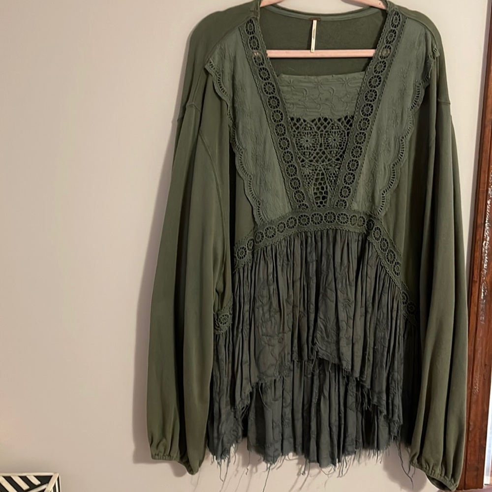 Free people pullover
